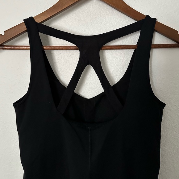 Lululemon | Black Workout Tank w/ Bra - Picture 4 of 4